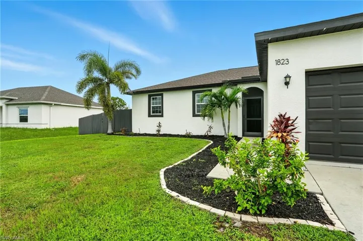 1823 Nw 10th St, Cape Coral, Florida 33993