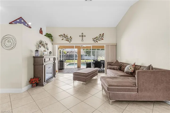 3415 Sw 12th Ave, Cape Coral, Florida 33914