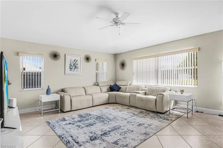 3415 Sw 12th Ave, Cape Coral, Florida 33914