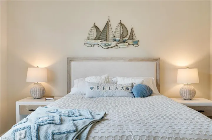Den/4th Bedroom