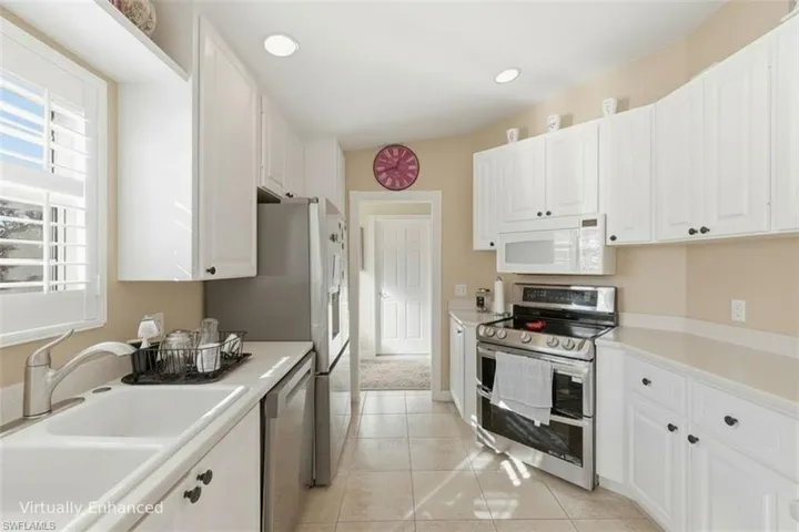 Virtually enhanced kitchen (paint)
