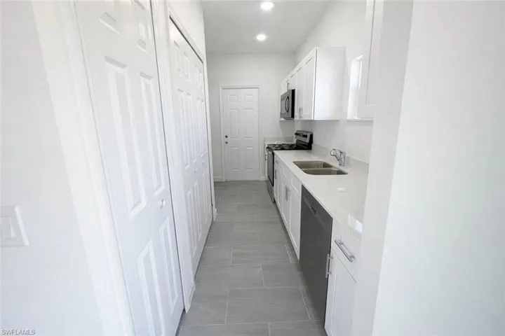 939 Alcutt St, Lehigh Acres, Florida 33974