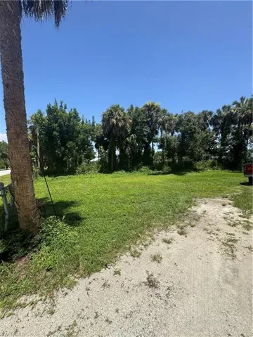 547 San Bernardino St, North Fort Myers, Florida 33903