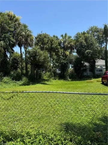 547 San Bernardino St, North Fort Myers, Florida 33903