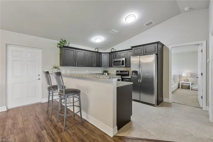 1613 Sw 17th Ave, Cape Coral, Florida 33991