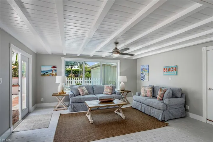 640  RUDDER  RD, Naples, FL 34102