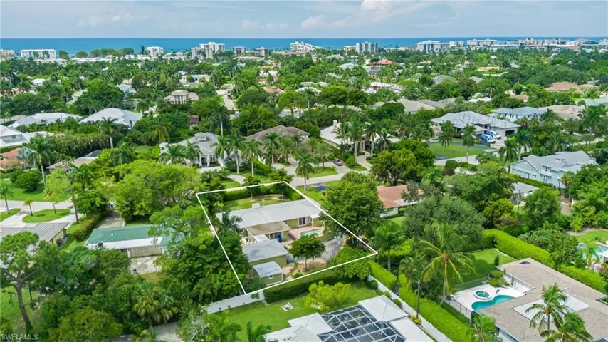 640  RUDDER  RD, Naples, FL 34102