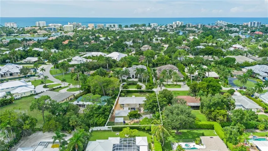 640  RUDDER  RD, Naples, FL 34102