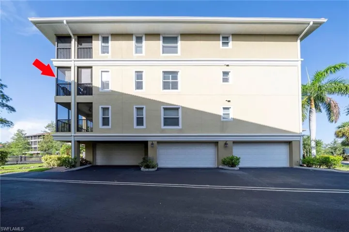 10041 Lake Cove Dr 202, Fort Myers, Florida 33908