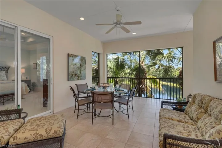 Dining al fresco for lunch on the lanai?