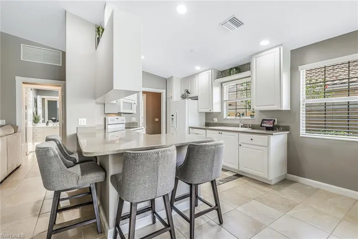 15398  Remora  DR, Bonita Springs, FL 34135