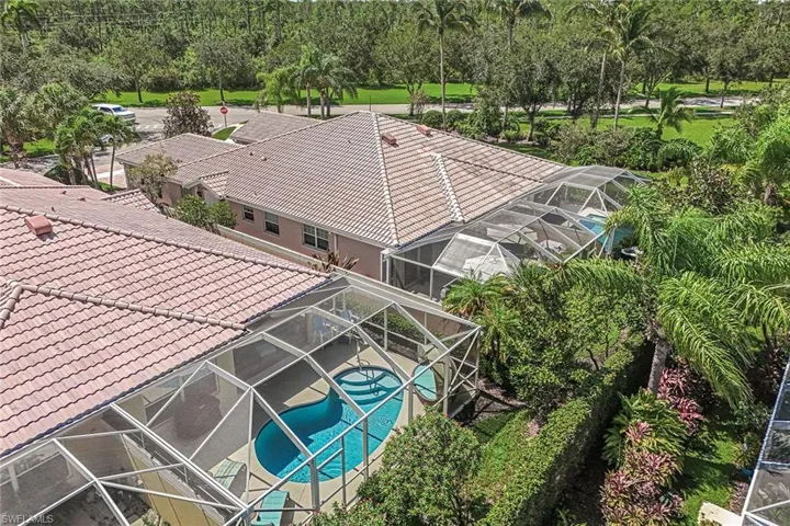 15398  Remora  DR, Bonita Springs, FL 34135