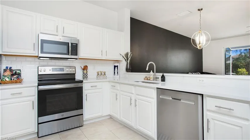 16242 Ravina Way 85, Naples, Florida 34110