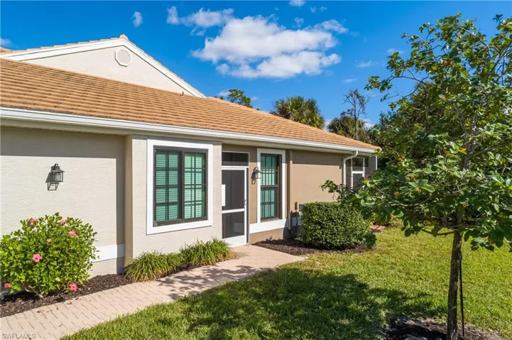 Side yard with open space and lots of privacy make this unit most desireable.