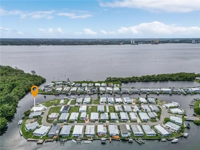 5531  Sir Walter  WAY, North Fort Myers, FL 33917