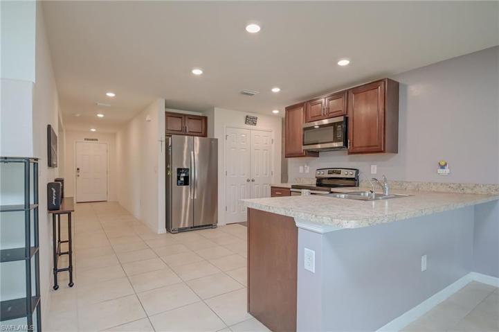 3314 NE 8th PL, CAPE CORAL FL 33909