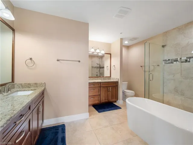 14819 Laguna Dr # 703, Fort Myers, Florida 33908