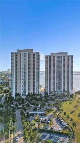 3000 Oasis Grand Blvd 2905, Fort Myers, Florida 33916