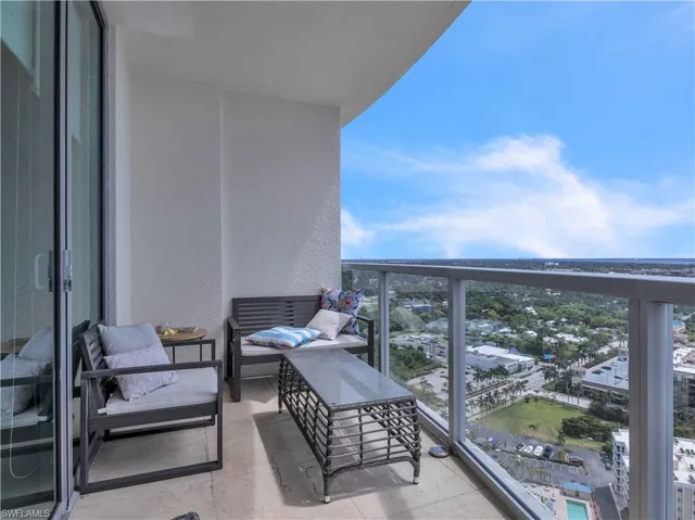 3000 Oasis Grand Blvd 2905, Fort Myers, Florida 33916