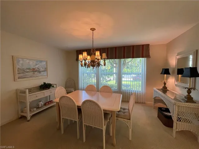 254  6TH S AVE, Naples, FL 34102