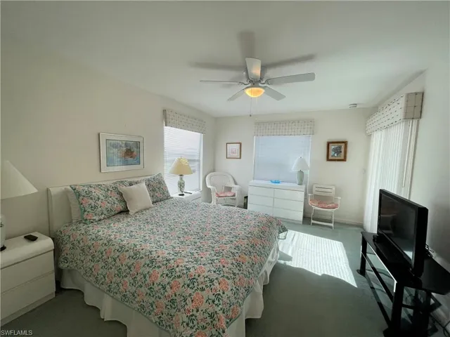 254  6TH S AVE, Naples, FL 34102