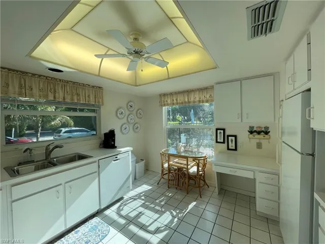 254  6TH S AVE, Naples, FL 34102