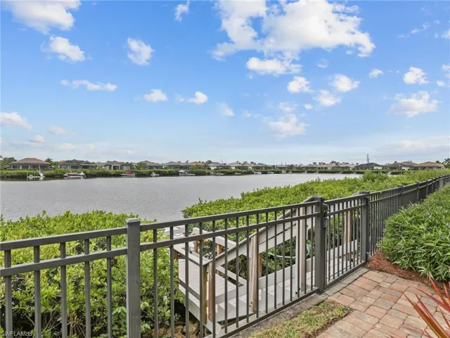 Fence and sea wall are taken care of by the HOA