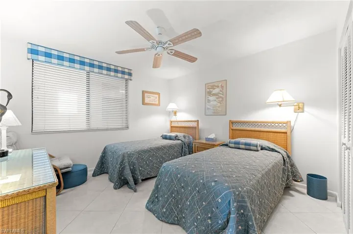 9415  Gulf Shore  DR, Naples, FL 34108