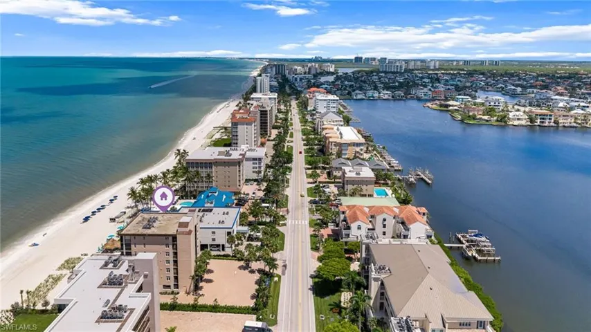 9415  Gulf Shore  DR, Naples, FL 34108
