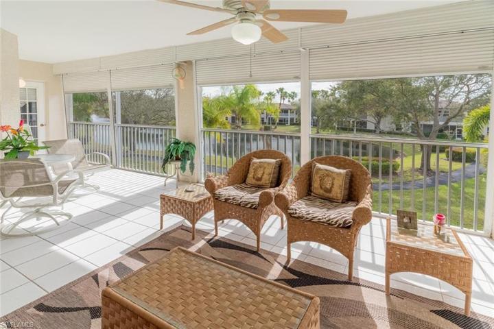 Expansive lanai with beautiful lake view.