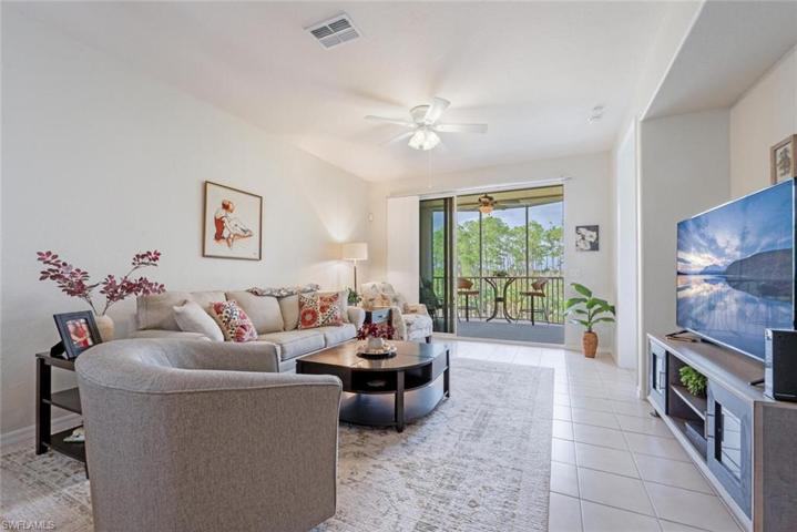 4863  Hampshire  CT, Naples, FL 34112