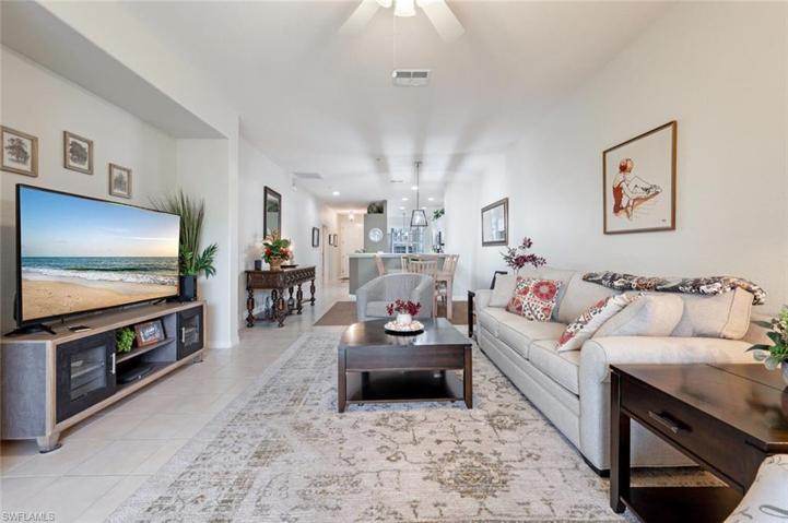 4863  Hampshire  CT, Naples, FL 34112