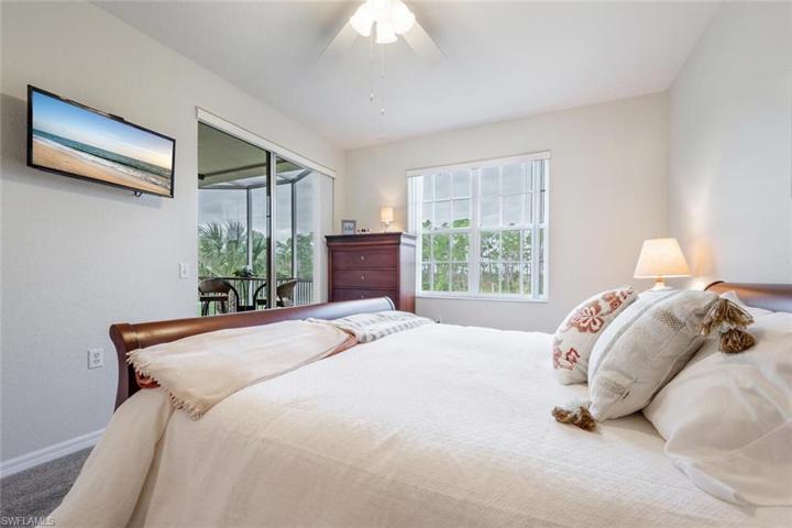 4863  Hampshire  CT, Naples, FL 34112