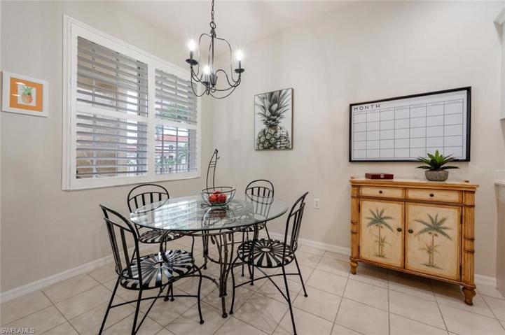 4863  Hampshire  CT, Naples, FL 34112