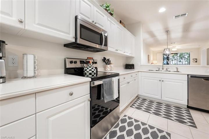 4863  Hampshire  CT, Naples, FL 34112