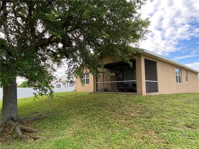 4320 12th St W, Lehigh Acres, Florida 33971