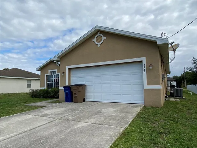 4320 12th St W, Lehigh Acres, Florida 33971