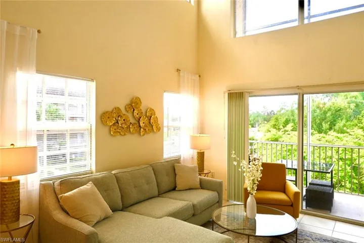 4450 Botanical Place Cir 301, Naples, Florida 34112