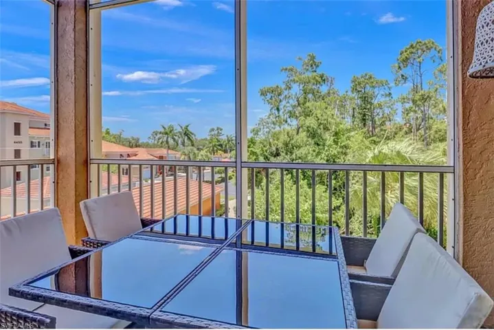 4450 Botanical Place Cir 301, Naples, Florida 34112