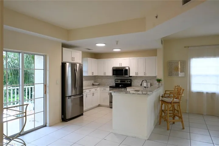 4450 Botanical Place Cir 301, Naples, Florida 34112