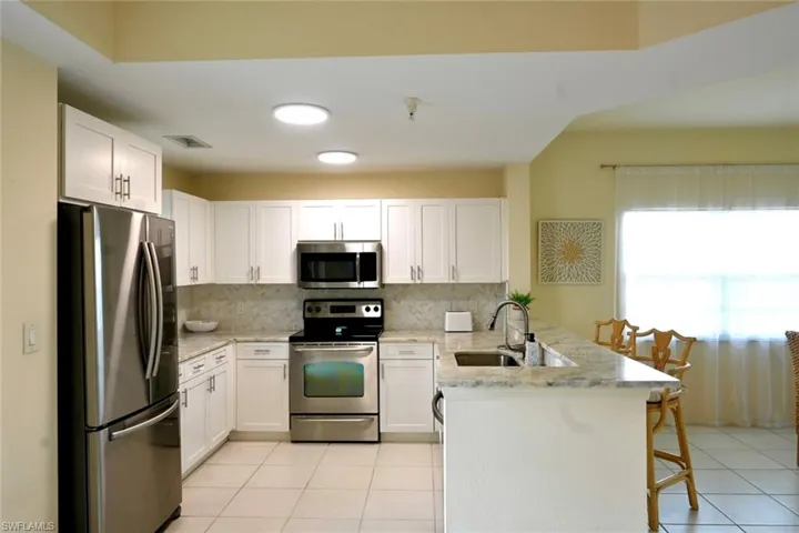 4450 Botanical Place Cir 301, Naples, Florida 34112