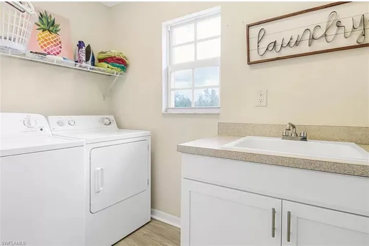 4450 Botanical Place Cir 301, Naples, Florida 34112