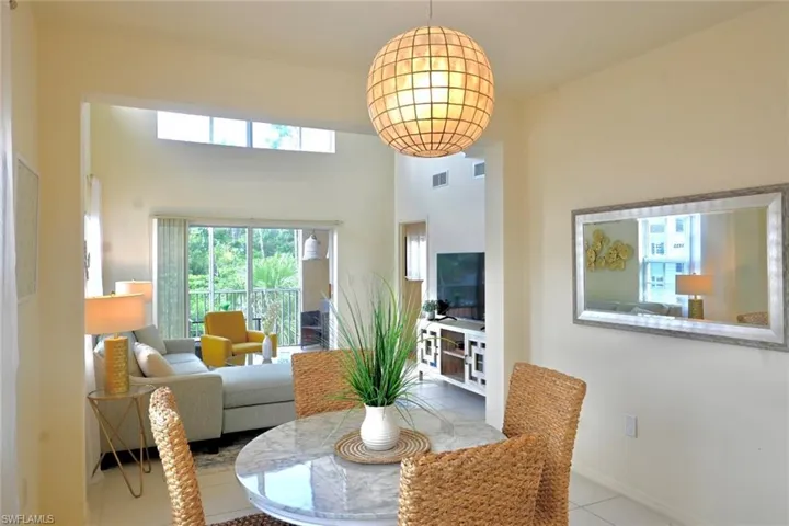 4450 Botanical Place Cir 301, Naples, Florida 34112