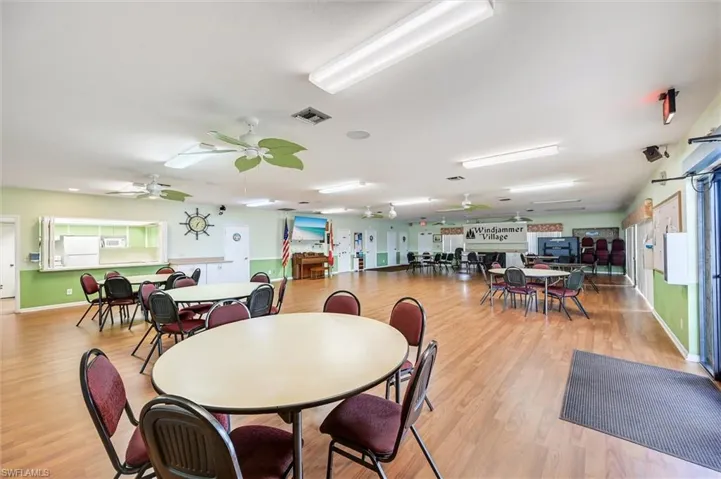 148 Seven Seas Way, Naples, Florida 34104