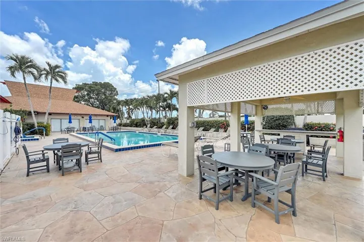148 Seven Seas Way, Naples, Florida 34104