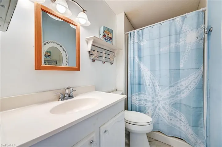 148 Seven Seas Way, Naples, Florida 34104