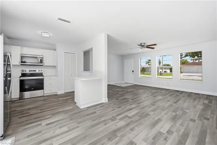 143 30th Ter, Cape Coral, Florida 33904