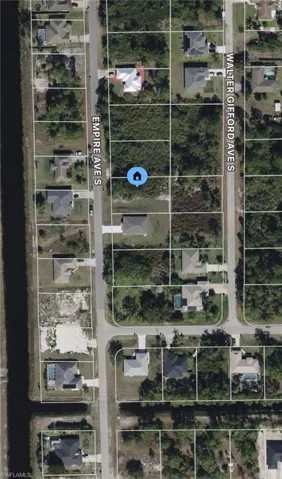 527 Empire Ave S, Lehigh Acres, Florida 33974