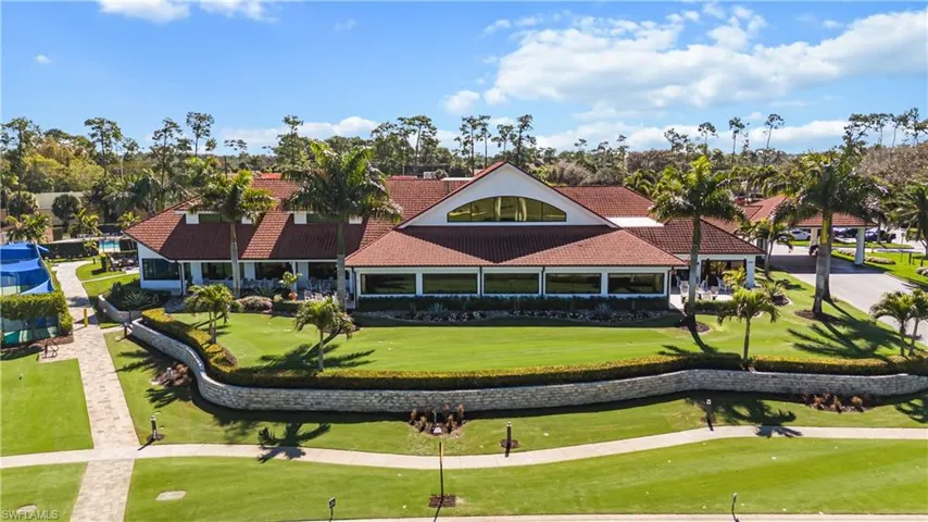 4524 Andover Way 204, Naples, Florida 34112
