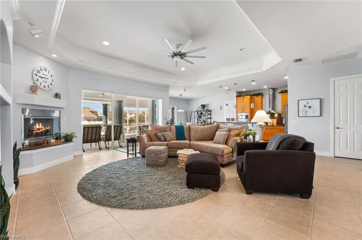 Gas fireplace for those cool Florida nights!